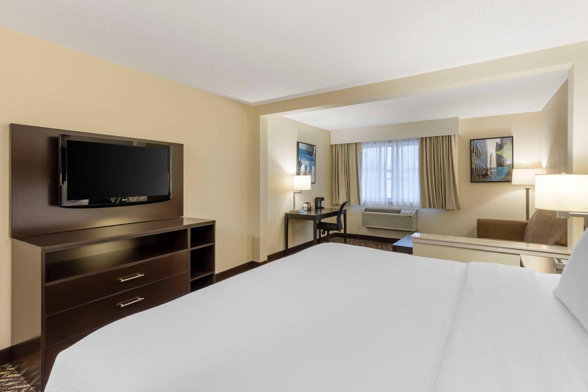 Best Western St. Louis Inn Арнолд Экстерьер фото