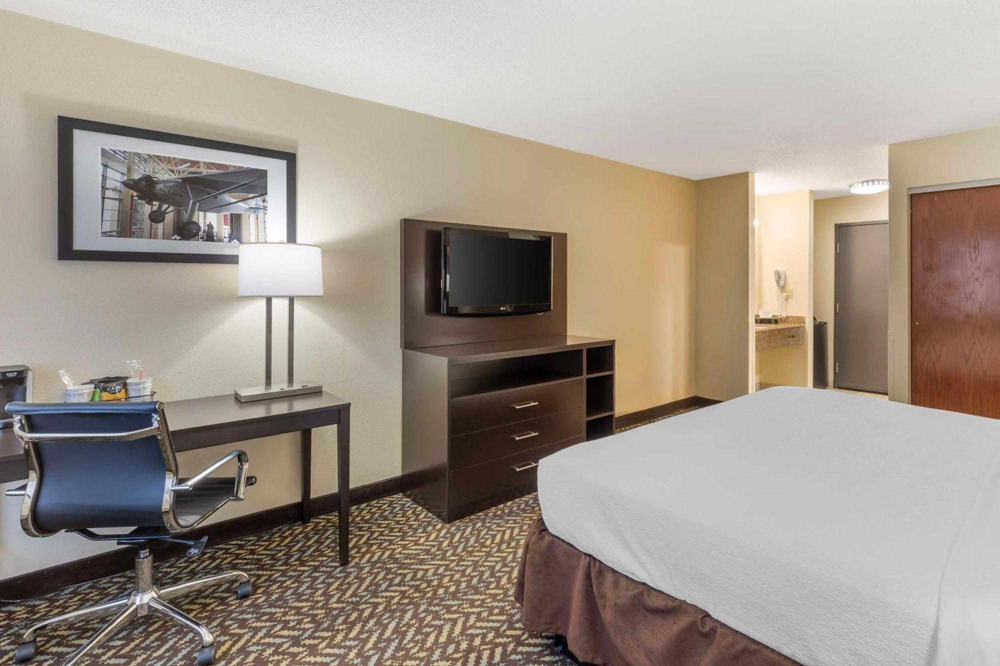 Best Western St. Louis Inn Арнолд Экстерьер фото
